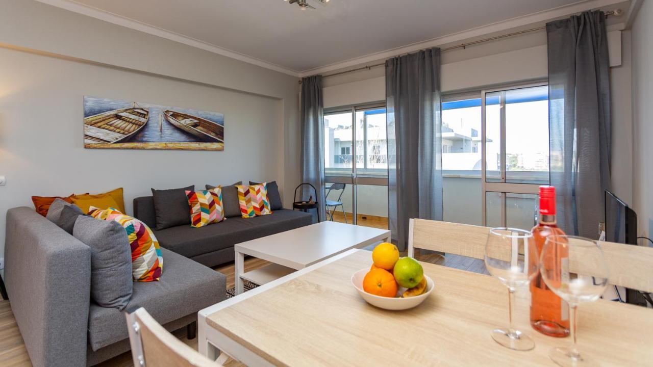 Comfort 1Bdr Apartment W/Pool By Lovelystay Portimao Ngoại thất bức ảnh